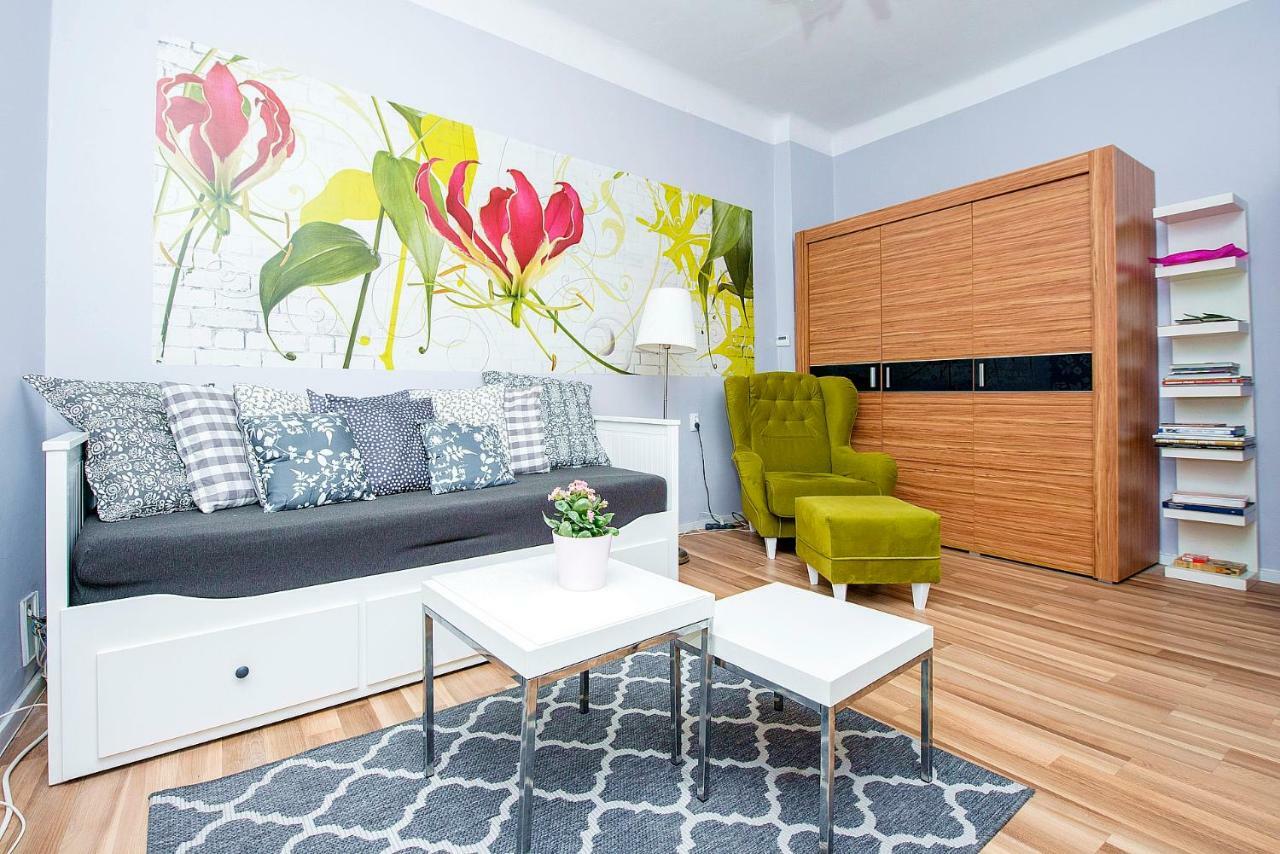 Slawkowska Apartment Krakow Bagian luar foto